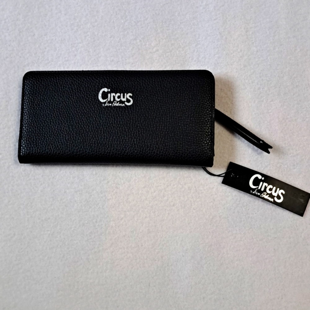 Circus by Sam Edelman wallet black bifold.